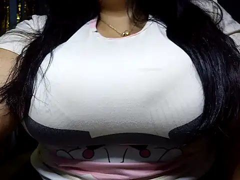 Snapshot of schoco_milff chatting on July 6, 12:39 am schoco milff online show from July 6, 12:39 am