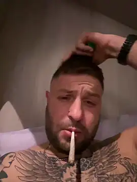 ASannicand64659 online show from January 15, 7:39 pm