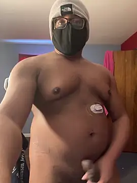 Snapshot of Ulric_Afterdark chatting on February 5, 6:04 pm Ulric Afterdark online show from February 5, 6:04 pm