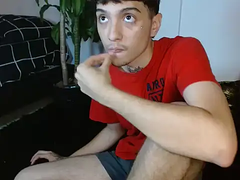 Snapshot of Lettojay66 chatting on January 8, 12:49 am Lettojay66 online show from January 8, 12:49 am