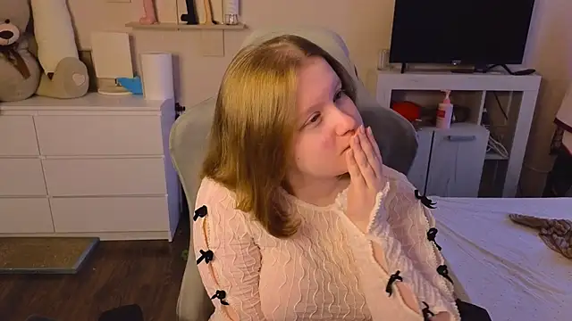 Ol1via online show from April 11, 3:47 am