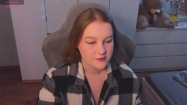 Ol1via online show from February 7, 1:24 am