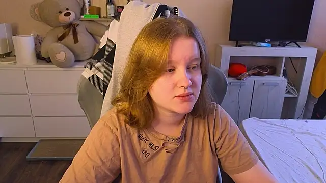 Ol1via online show from April 8, 2:46 am