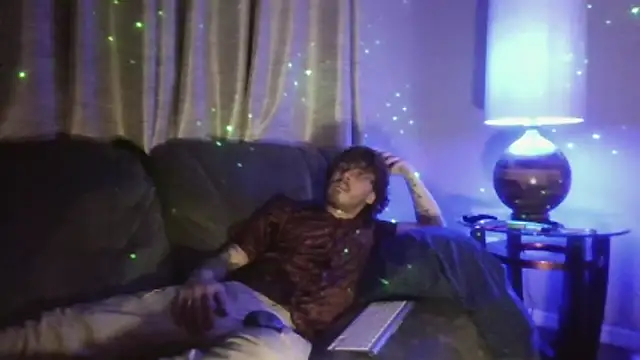 Derrick7799 online show from February 2, 5:39 am