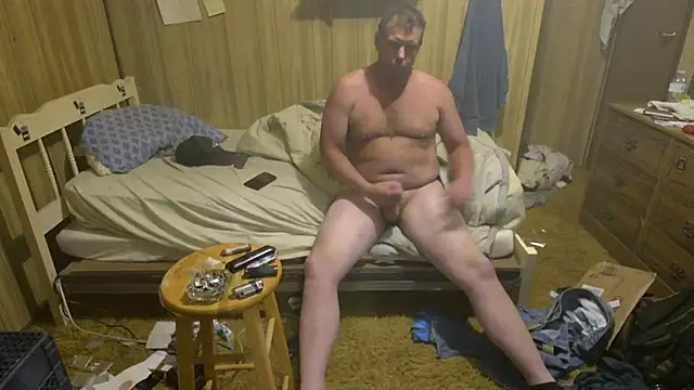 HottiesHoles online show from June 9, 6:36 am