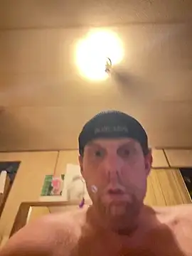 HottiesHoles online show from February 1, 6:00 am