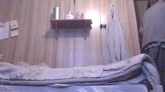 HottiesHoles online show from March 29, 10:44 pm