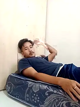 Snapshot of Reynalx chatting on January 31, 11:03 pm Reynalx online show from January 31, 11:03 pm