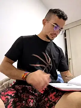 whitebull97 online show from January 14, 12:03 am