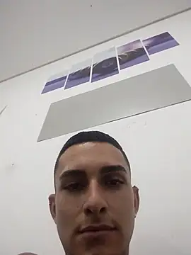 Fefe2805 online show from March 25, 10:30 pm