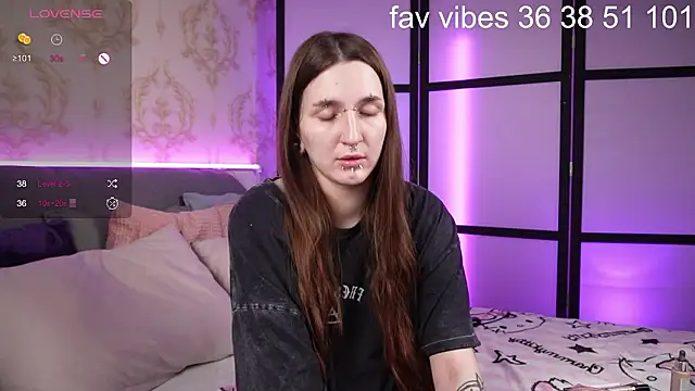 Alice Goth online show from February 2, 3:38 am