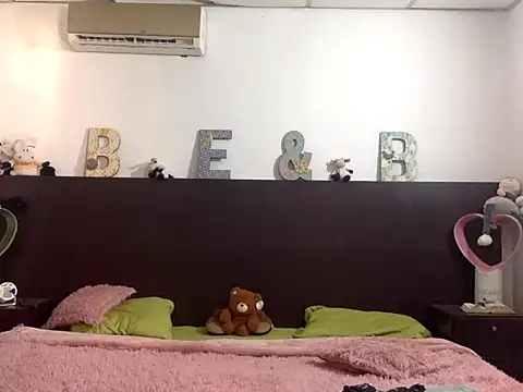 Flabia Roses online show from January 10, 8:48 pm