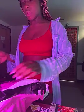 CookiesNcreaming online show from February 12, 7:46 pm