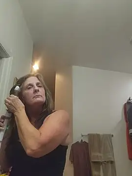 Snapshot of HotAzMilf chatting on February 3, 7:30 pm HotAzMilf online show from February 3, 7:30 pm