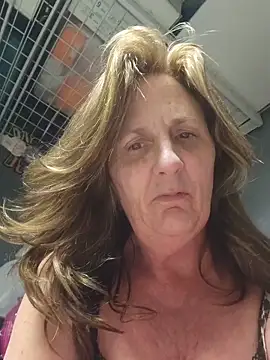 Snapshot of HotAzMilf chatting on February 20, 11:23 am HotAzMilf online show from February 20, 11:23 am