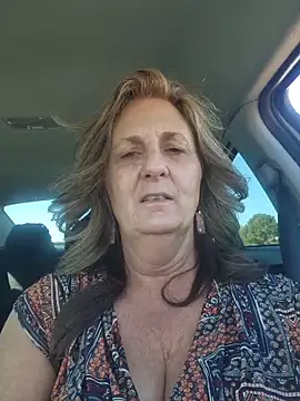 Snapshot of HotAzMilf chatting on February 4, 8:15 pm HotAzMilf online show from February 4, 8:15 pm