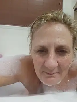 Snapshot of HotAzMilf chatting on February 10, 8:24 am HotAzMilf online show from February 10, 8:24 am