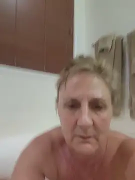 HotAzMilf online show from March 8, 10:07 am