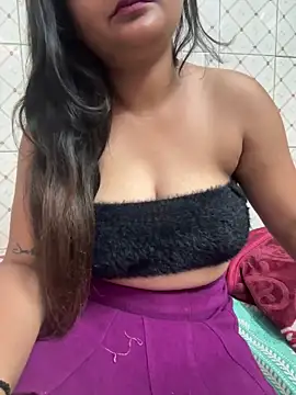 Curvy Anaya online show from April 17, 6:38 am