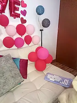 Maitte lover online show from February 14, 9:09 am