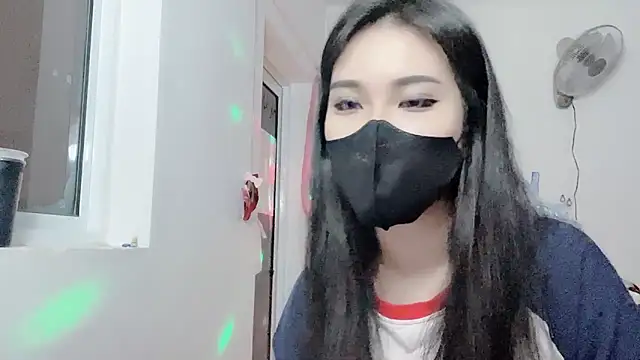 Tieu-May online show from July 27, 9:33 pm