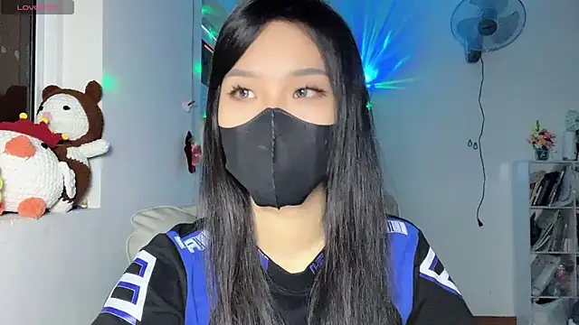 Tieu-May online show from May 29, 7:58 am