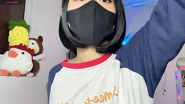 Tieu-May online show from May 13, 8:49 pm