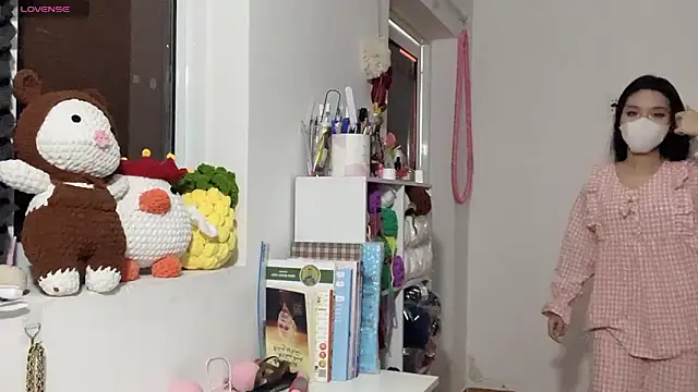 Tieu-May online show from April 7, 5:31 am