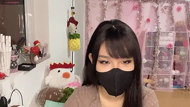 Tieu-May online show from March 13, 7:57 am