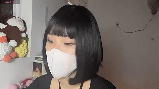 Tieu-May online show from April 11, 7:27 am