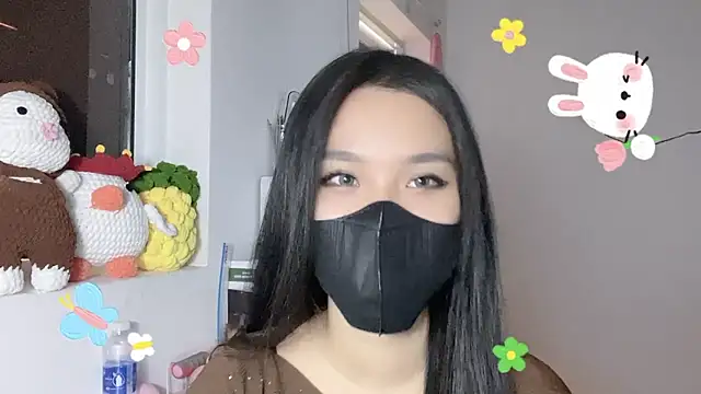 Tieu-May online show from April 8, 9:00 am