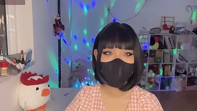 Tieu-May online show from March 4, 7:38 am