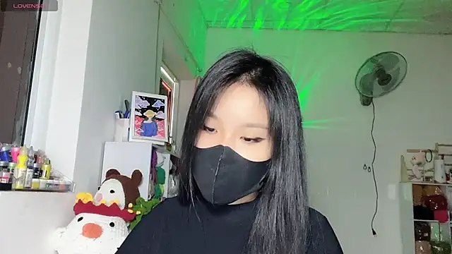 Tieu-May online show from May 8, 7:12 am