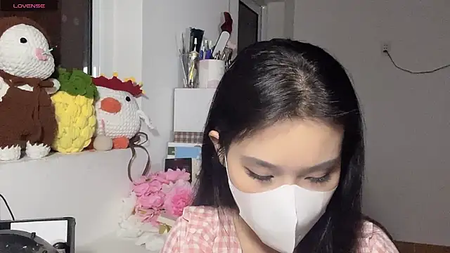 Tieu-May online show from March 30, 9:05 pm