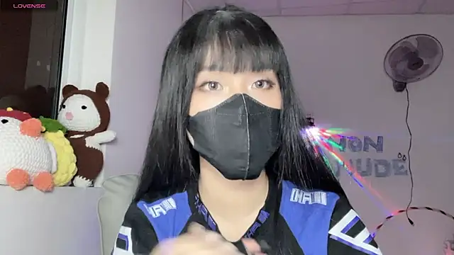 Tieu-May online show from July 16, 9:45 pm