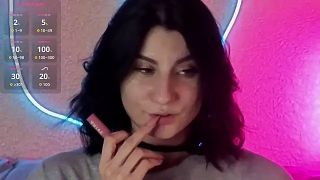 ValeryAlfie online show from January 14, 2:20 pm