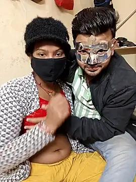 Snapshot of A-POOJA_RANI chatting on January 10, 2:40 am A-POOJA RANI online show from January 10, 2:40 am