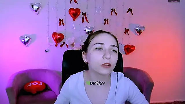 sweetie chloe  online show from February 17, 9:50 am