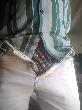 Snapshot of sexyboy_917 chatting on February 7, 6:32 am sexyboy 917 online show from February 7, 6:32 am