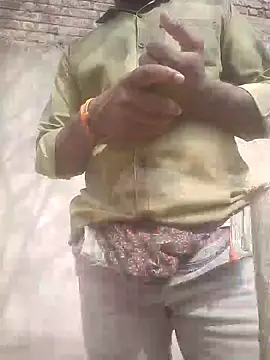 Snapshot of sexyboy_917 chatting on February 3, 6:51 am sexyboy 917 online show from February 3, 6:51 am