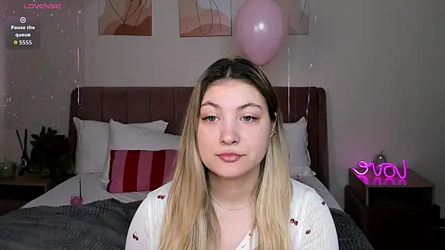 Angel  Grace online show from March 28, 4:13 am