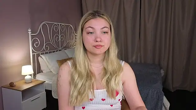 Angel  Grace online show from May 18, 12:11 am