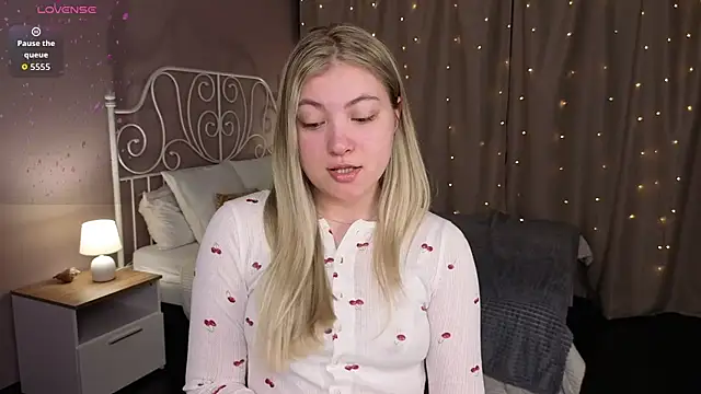 Angel  Grace online show from April 15, 12:16 am