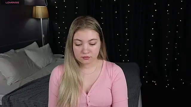 Angel  Grace online show from April 12, 12:03 am