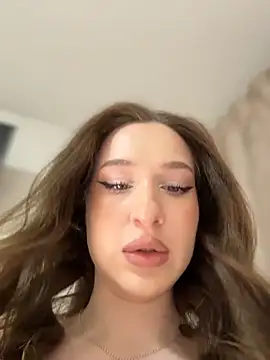 Snapshot of cuteeyesbaby chatting on February 8, 2:53 am cuteeyesbaby online show from February 8, 2:53 am