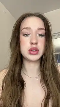 cuteeyesbaby online show from March 8, 3:10 am
