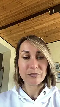 Snapshot of Jack-Alice chatting on June 4, 7:24 am Jack-Alice online show from June 4, 7:24 am