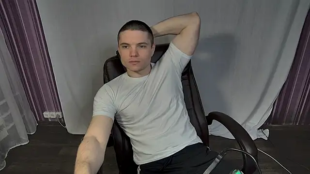 LoveMike1 online show from April 14, 4:56 pm