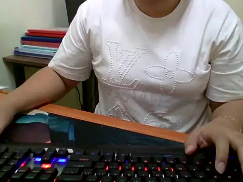 Sarah no land online show from April 15, 2:17 am