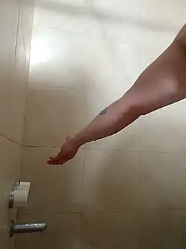 bra33 online show from January 14, 9:40 pm